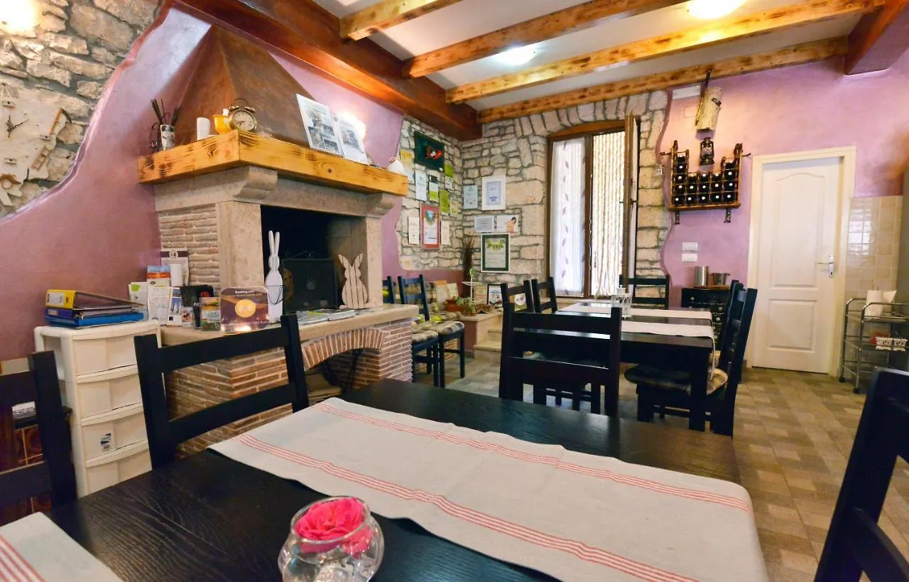 Bed And Breakfast Casa Rustica Vodnjan 4*,